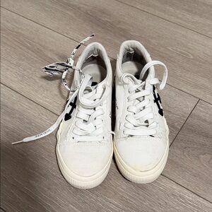 Off-White Women's Sneakers